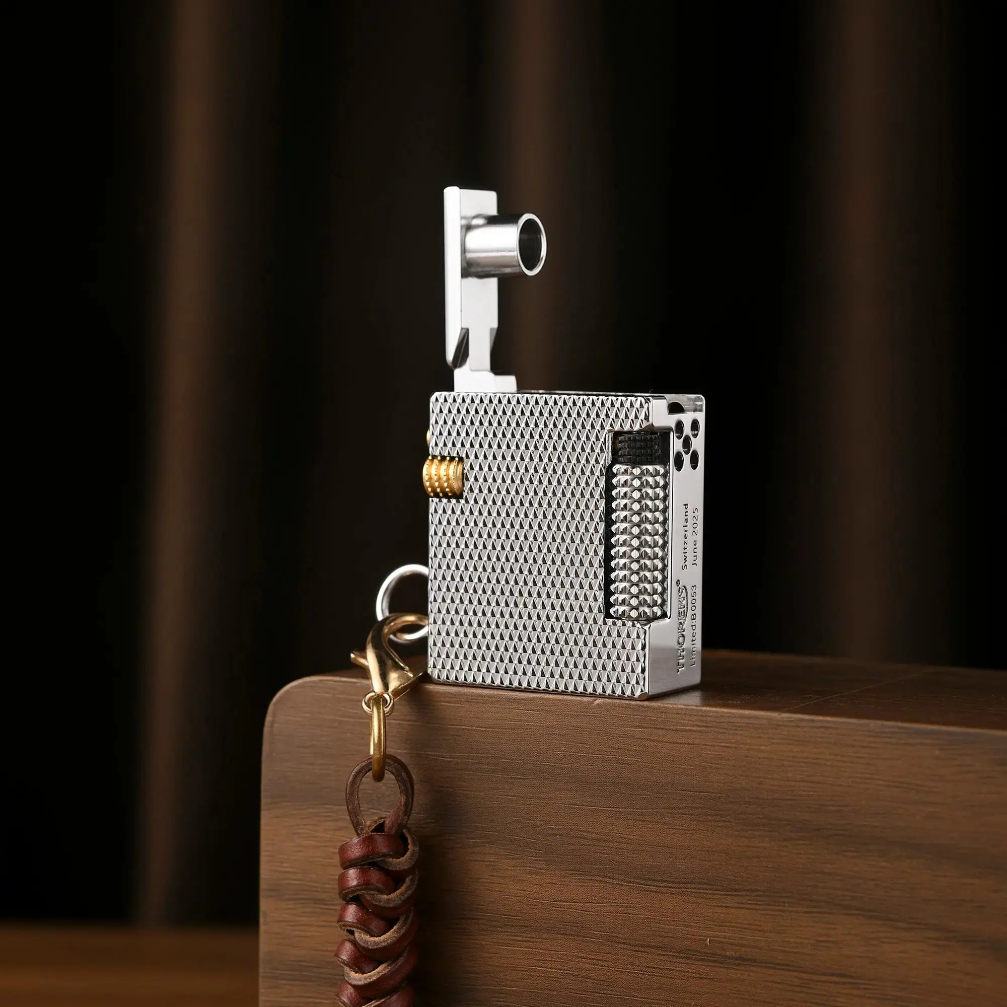 Mini Cube Silver Mesh - Image 9