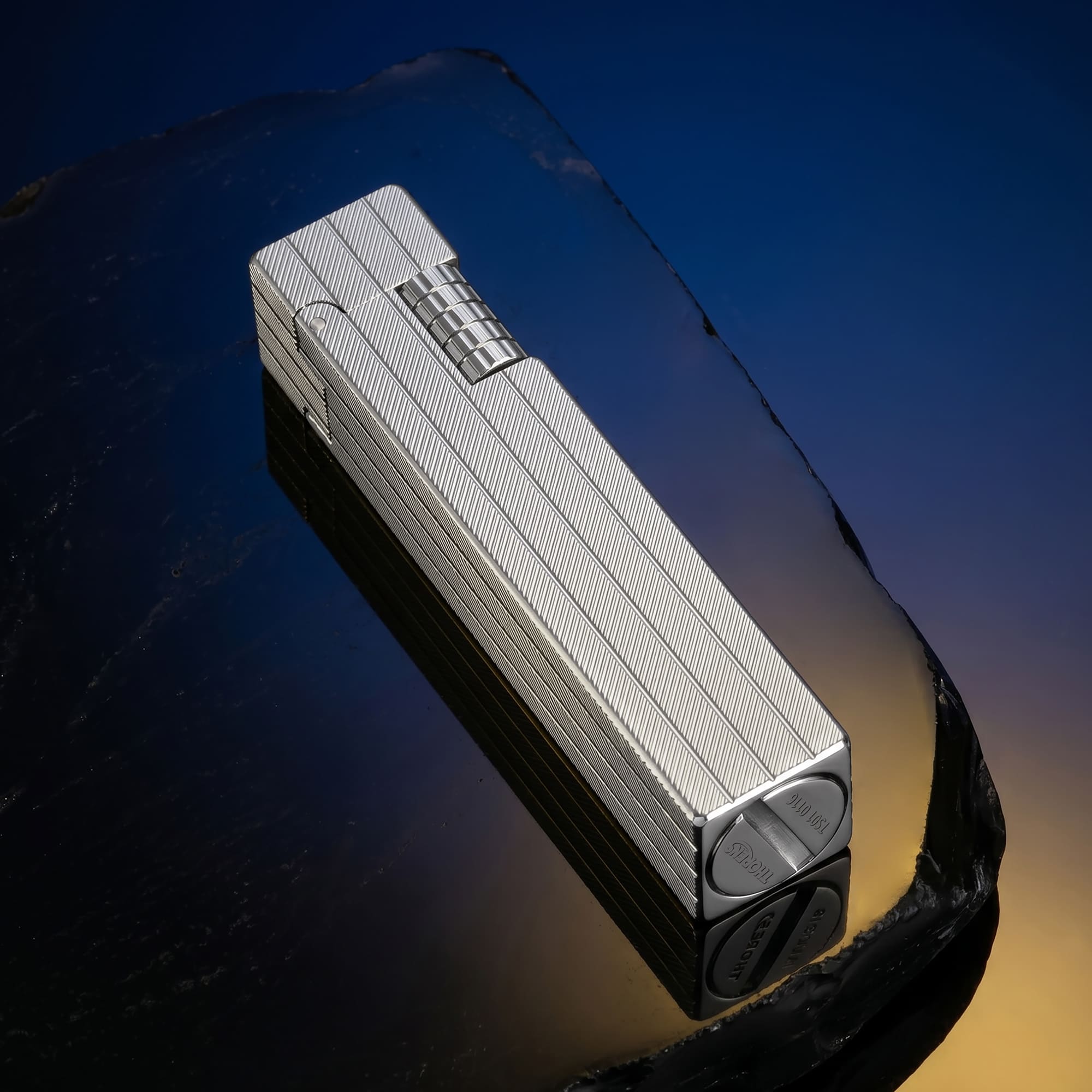 Rectangular Lighter - Diagonal Pattern - Silver - Image 9