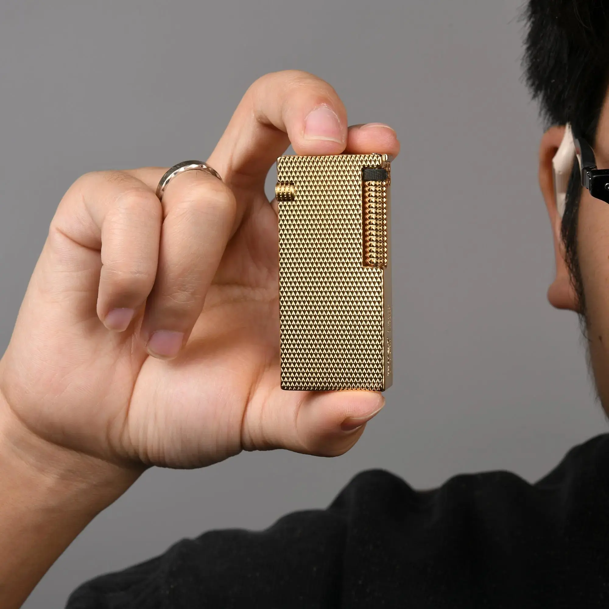 Slim Cube Golden Mesh - Image 8